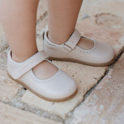 Soft, chopped Mary Janes in napa leather, Elisoft makeup | Eli 1957