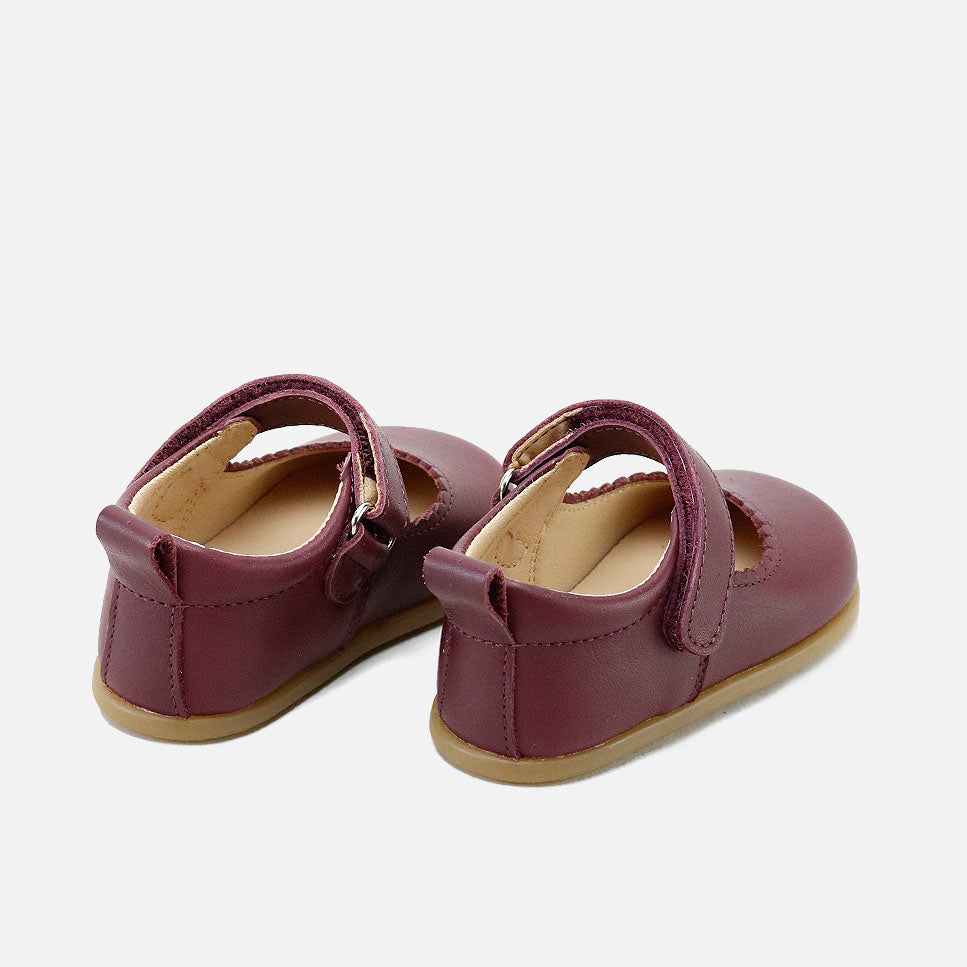 Mary Janes with soft waves, burgundy cathay leather, Elisoft | Eli 1957