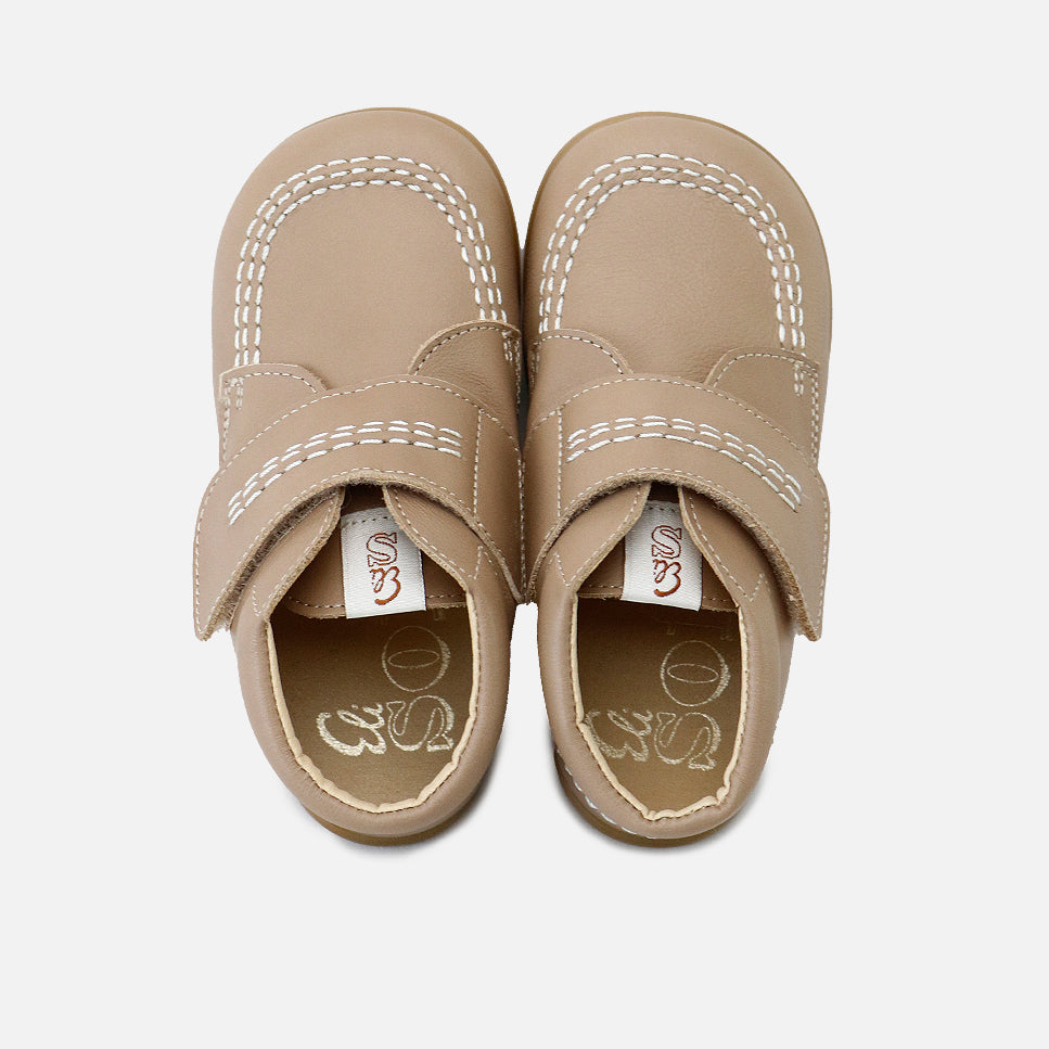 Botitas pespuntes blanditas piel napa sand  Elisoft | Eli 1957