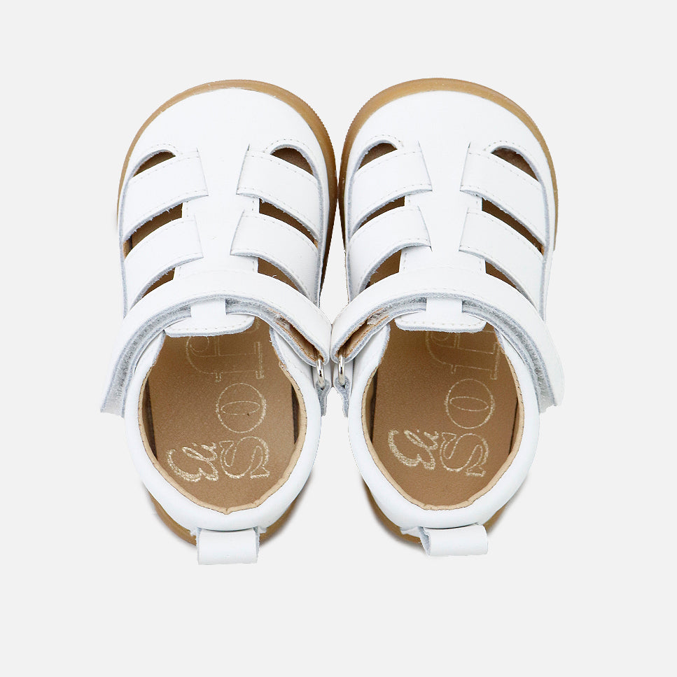 Sandalias barefoot cerradas en piel blanca Elisoft | Eli 1957