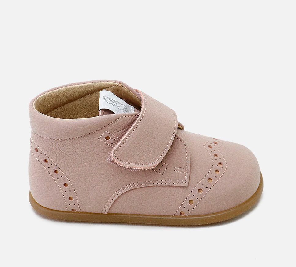 Girl's boots