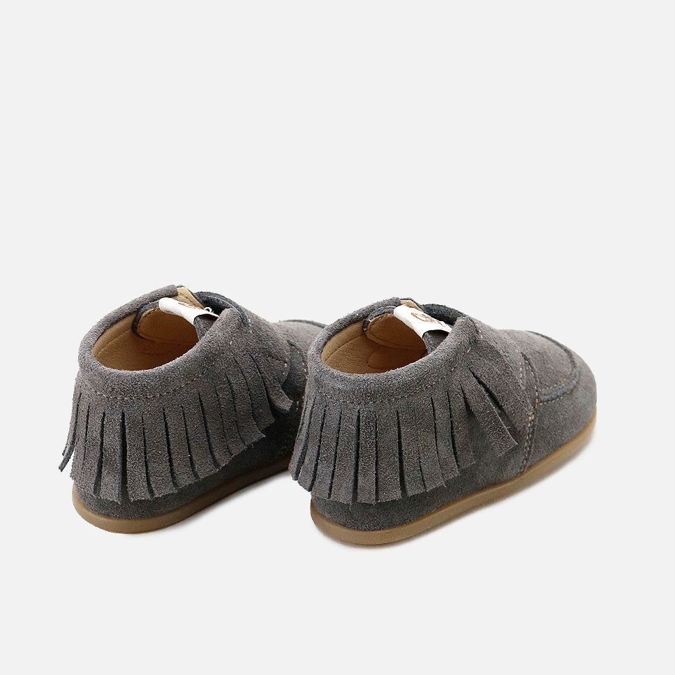 Botitas barefoot con flecos en serraje antracita Elisoft | Eli 1957