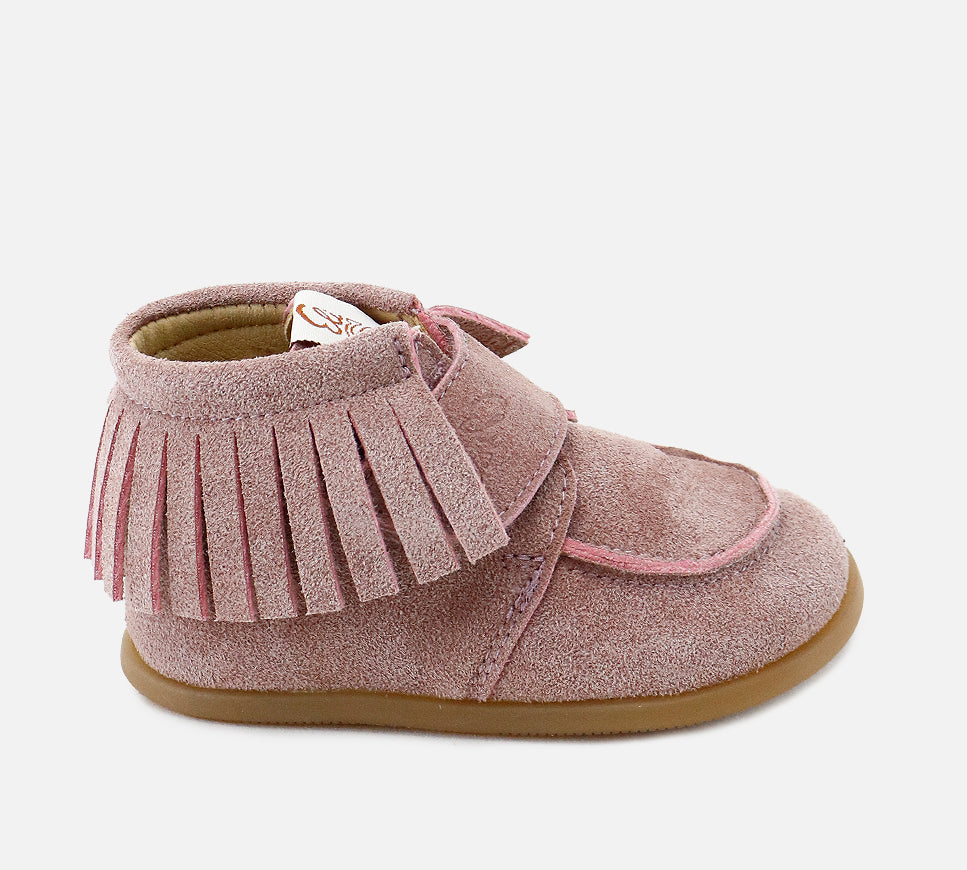 Girl's boots