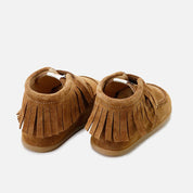 Botitas barefoot con flecos en serraje sigaro Elisoft | Eli 1957