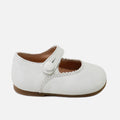 Cute Beige Scalloped Mary Janes by Eli 1957