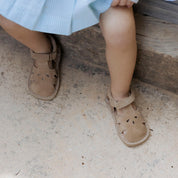 Sandalias barefoot lagrimas piel afelpado arena Elisoft | Eli 1957