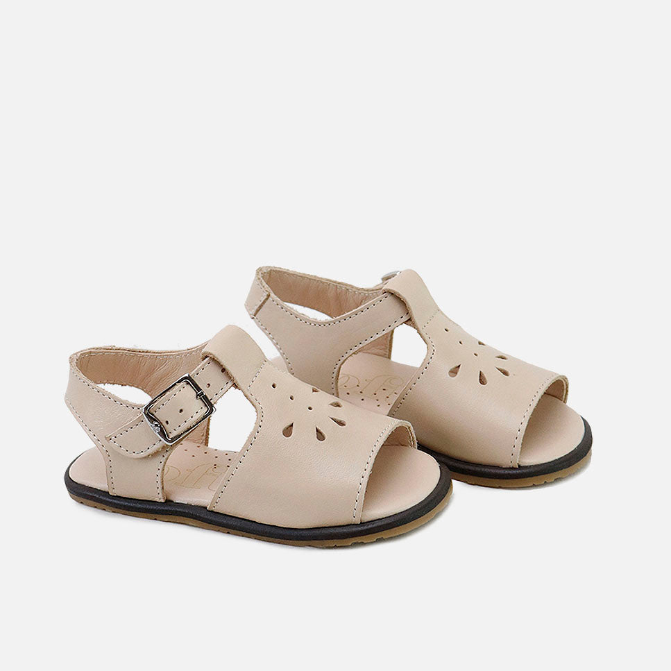 Sandalias Picadas Arena piso oscuro Barefoot Eli | Eli 1957