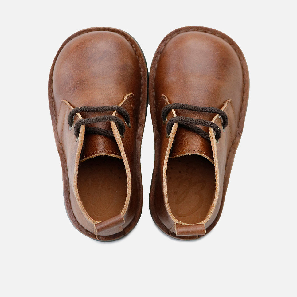 Bota clásica de piel verona tabaco con cordones Eli Classics | Eli 1957