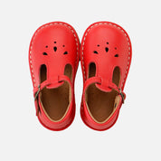 Zapato Pepito clásico de piel rojo con hebilla y picados  Eli Classics | Eli 1957