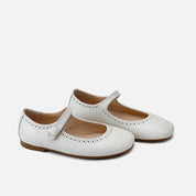 Merceditas Picadas piel beig Papanatas | Eli 1957