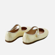 Merceditas piel amarilla con vivo en beig Papanatas | Eli 1957