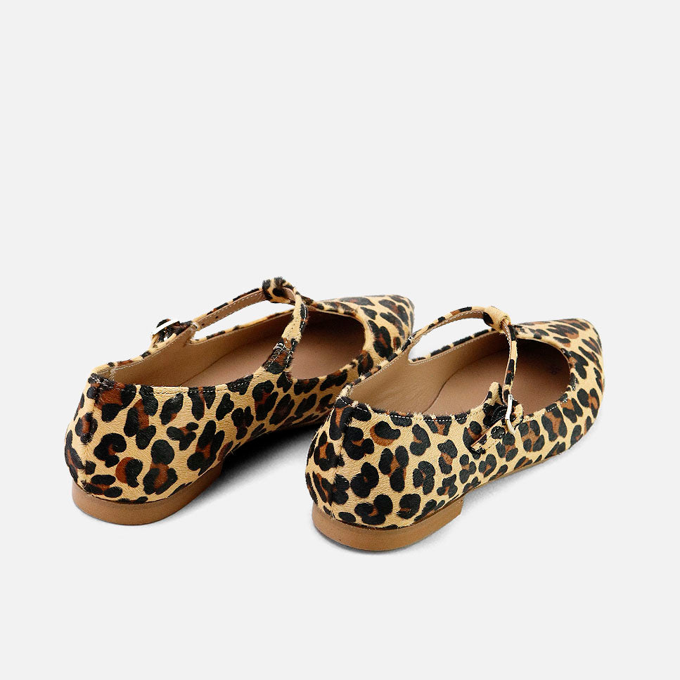 Animal print leather Mary Janes with sharp Papanatas | Eli 1957