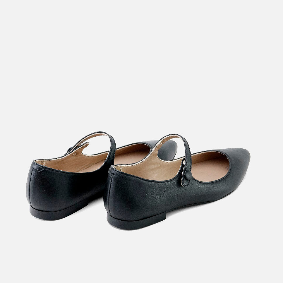 Papanatas black cathay leather pointed Mary Janes | Eli 1957
