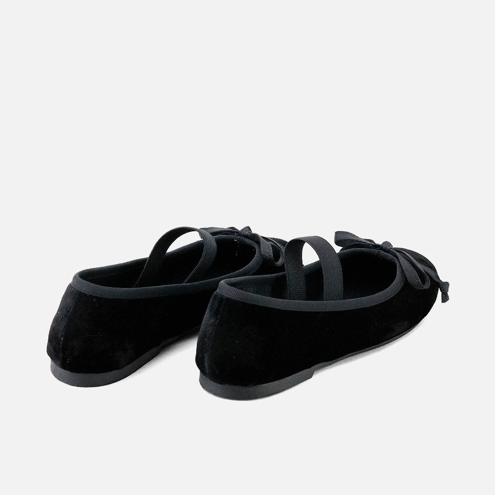 Black Velvet Glove Ballerina | Eli 1957