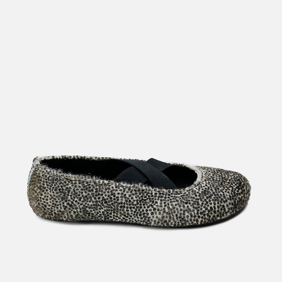 Bailarinas barefoot de piel potro pompon con bandas elasticas Elisoft | Eli 1957