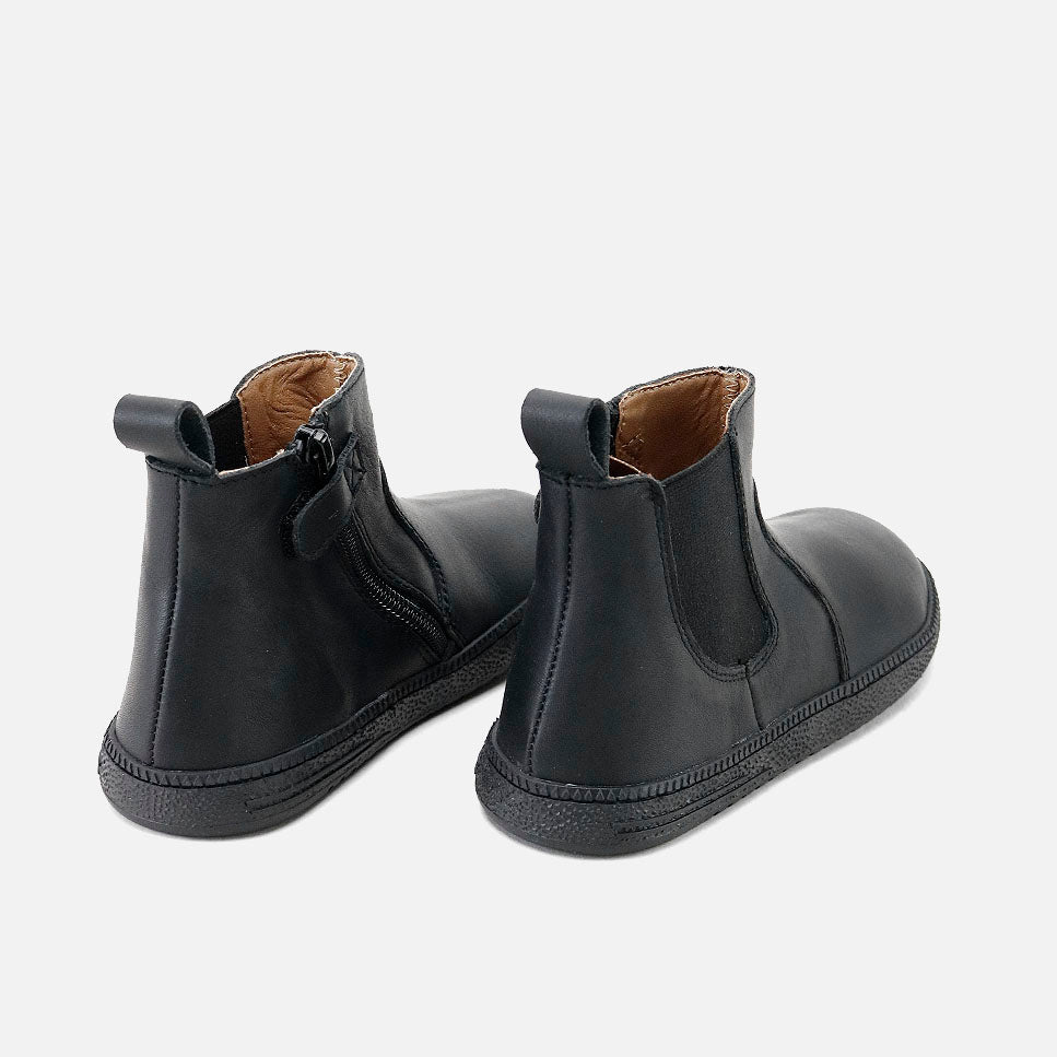 Elisoft black Cathay leather elastic barefoot boots | Eli 1957