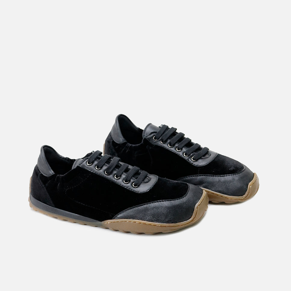Zapatillas barefoot de terciopelo velvet negro Elisoft | Eli 1957