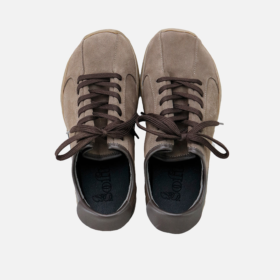 Zapatillas barefoot de piel serraje velour trufa con cordones Eli Soft | Eli 1957