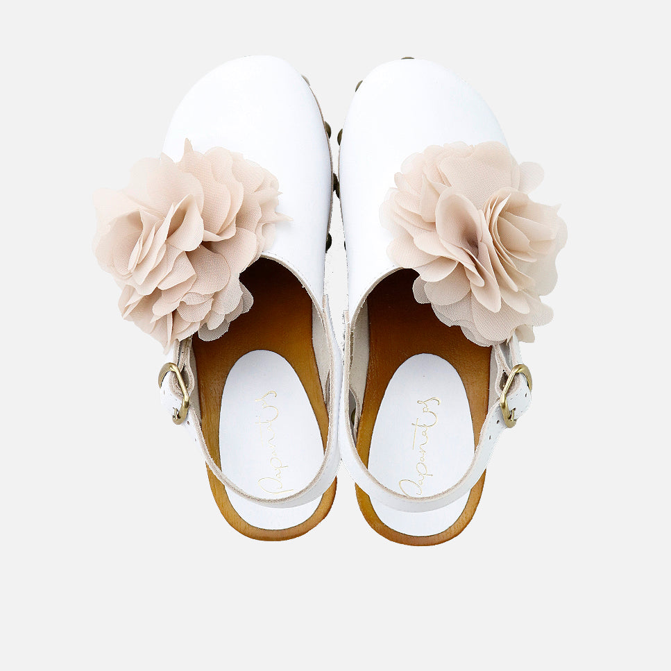 Papanatas white calfskin flower clogs | Eli 1957