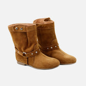 Bota campera de serraje velour sigaro con hebillas y tachuelas Eli | Eli 1957