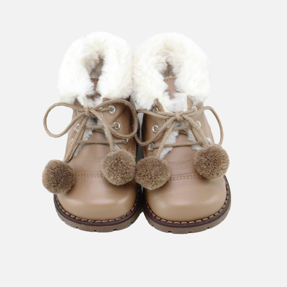 Cute sand fur pompom bootie | Eli 1957