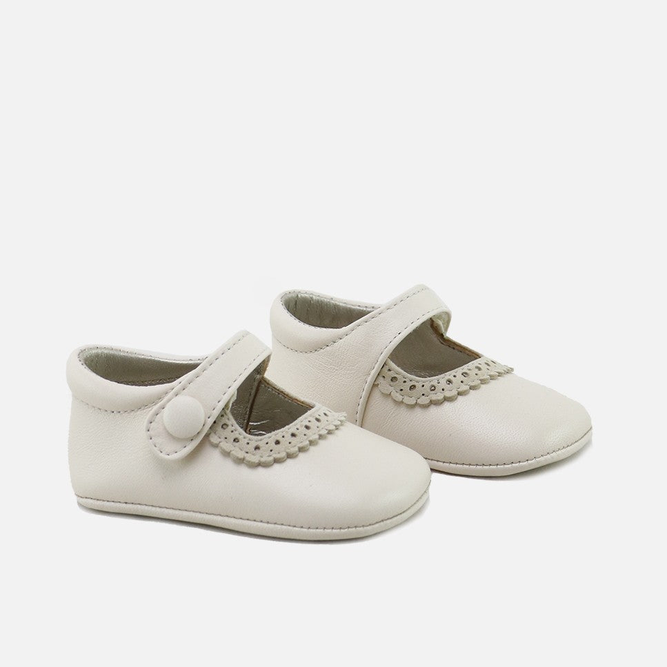 Merceditas-Bebe-Piel-Beige.jpg