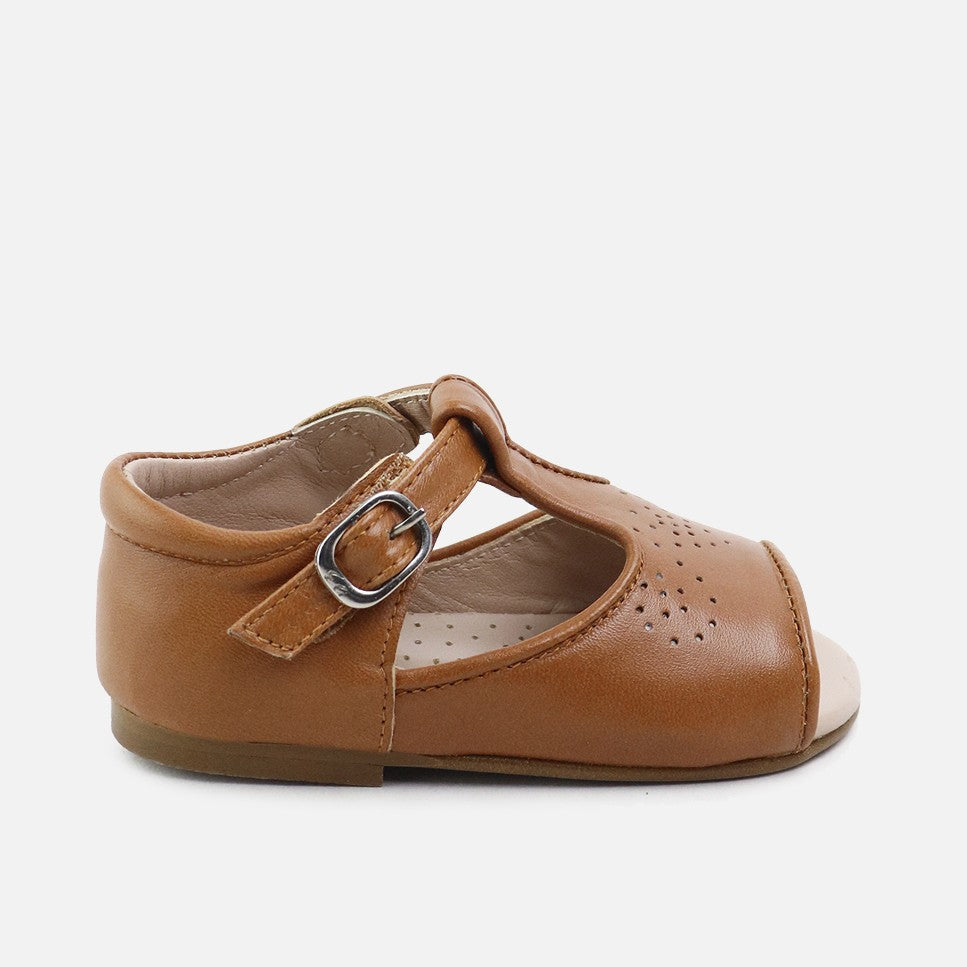 Sandalias-Picadas-Cognac-Primeros-Pasos-Cucada.jpg