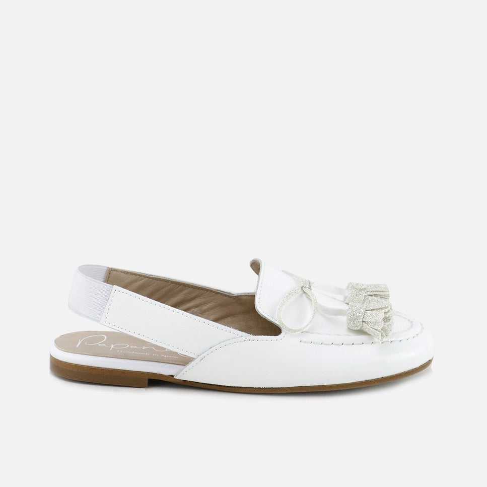 Slipper-Borlas-Charol-Blanco-Papanatas.jpg