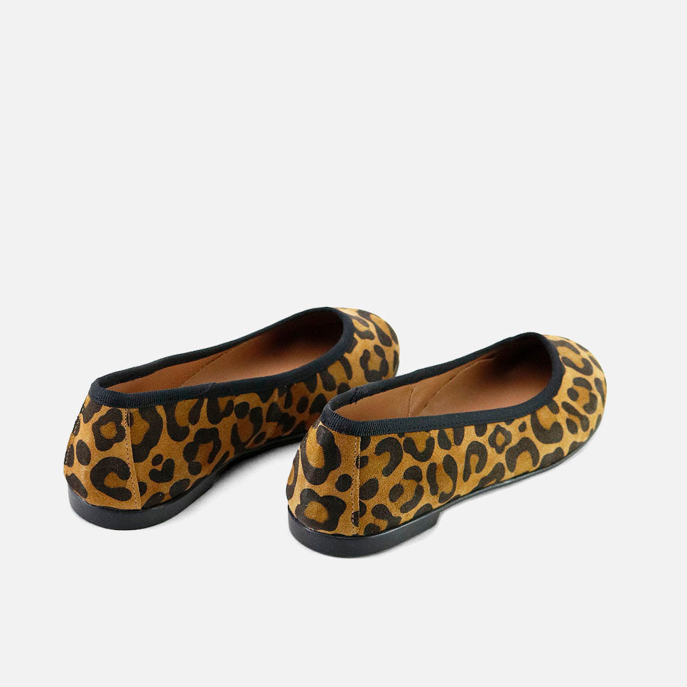 Papanatas eco-friendly Somali velour leather ballerinas | Eli 1957