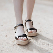 Sandalias plataforma piel vaqueta negro Papanatas | Eli 1957