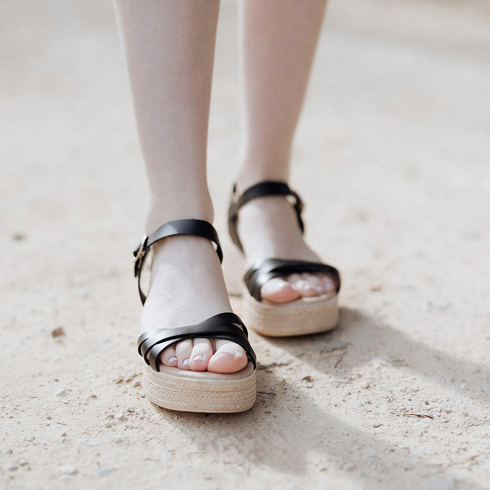 Sandalias plataforma piel vaqueta negro Papanatas | Eli 1957