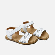 Sandalias barefoot piel blanca flores troqueladas Elisoft | Eli 1957