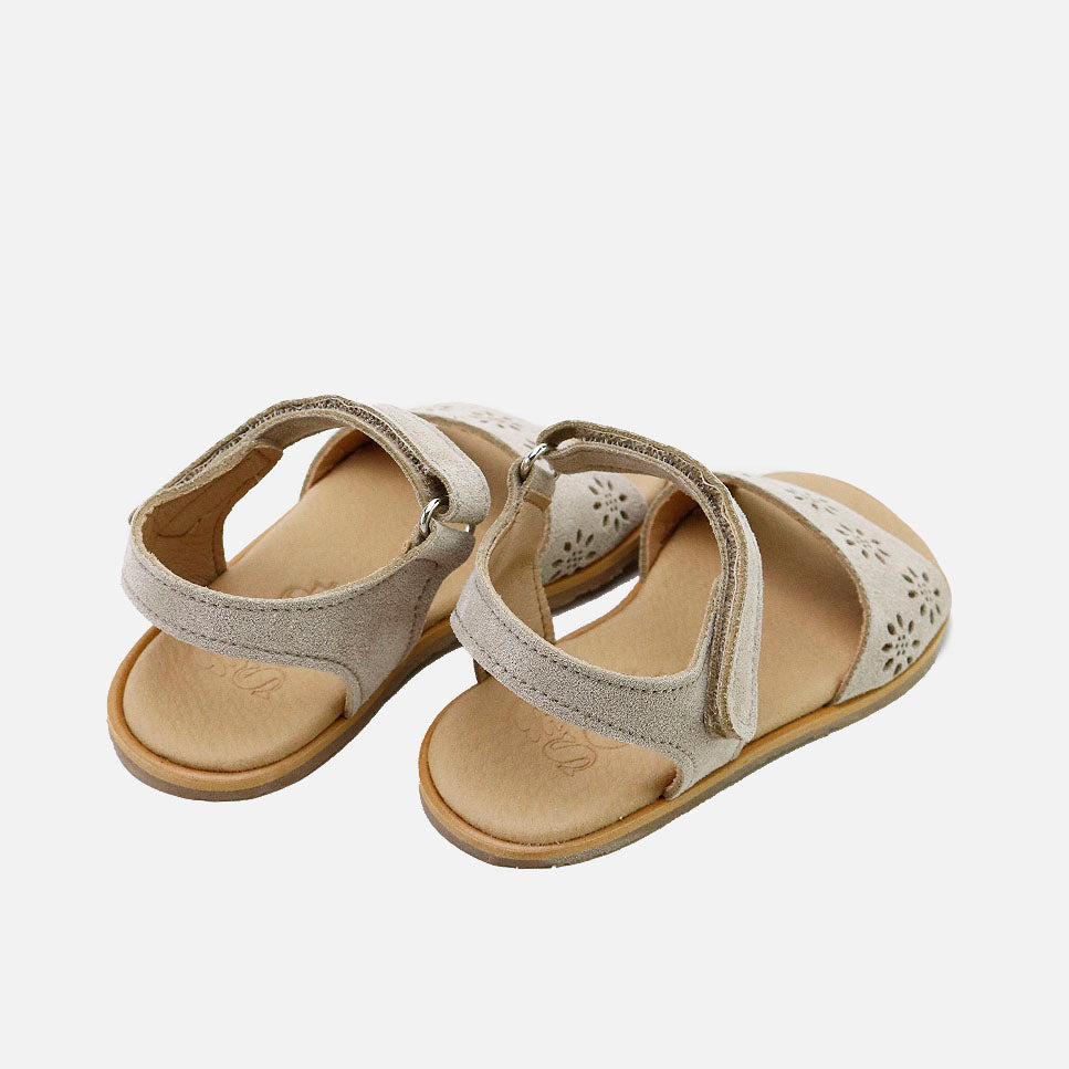 Sandalias barefoot piel saco flores troqueladas Elisoft | Eli 1957